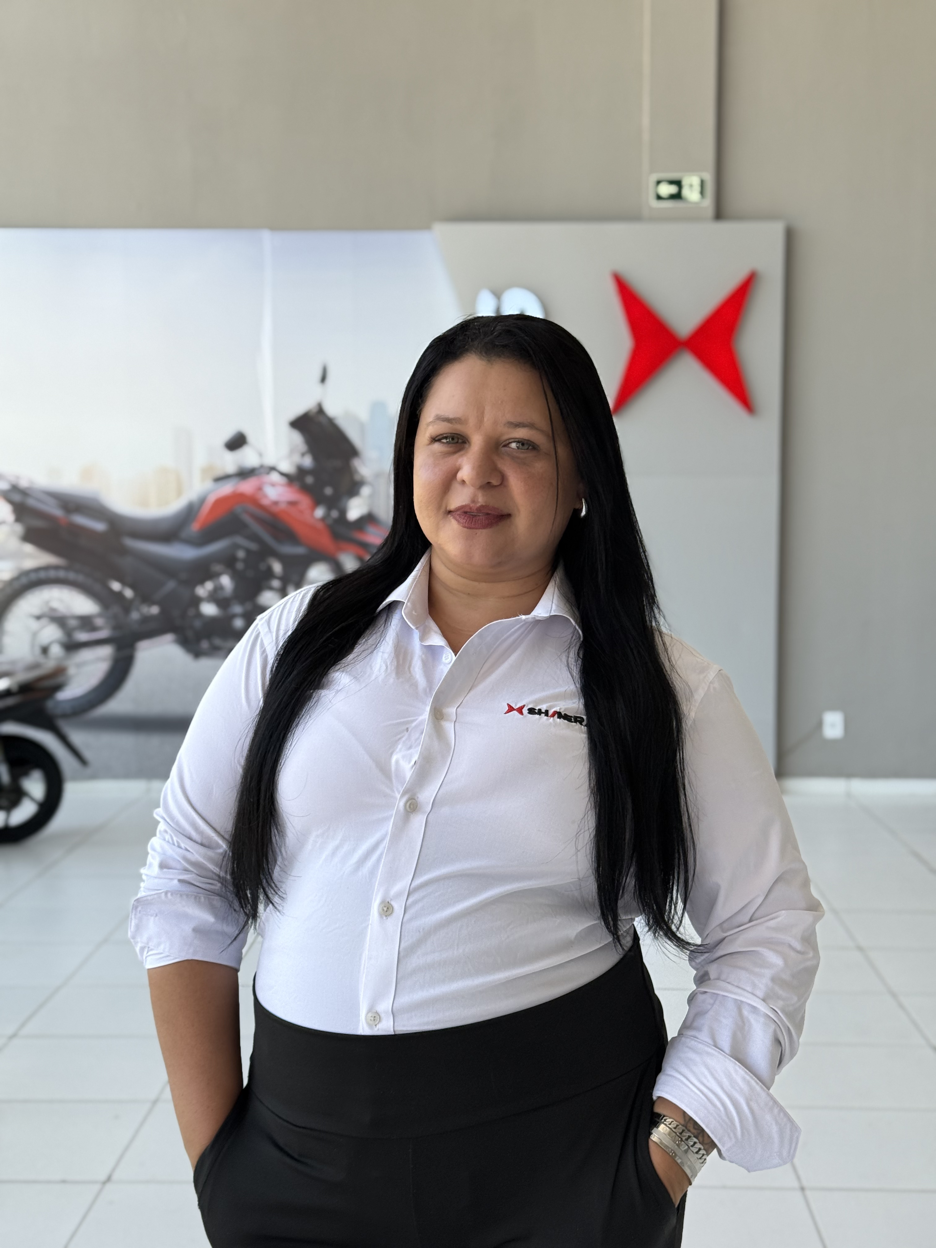 Josi, consultora Shineray